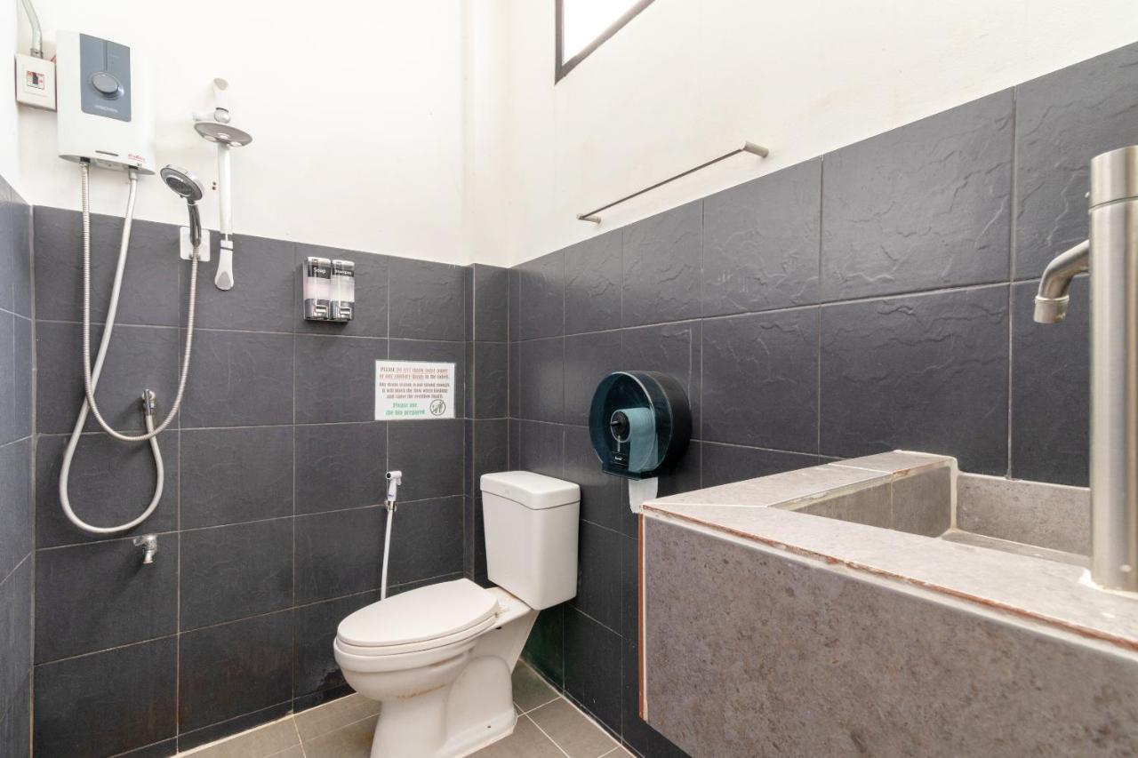 Oyo 677 Le Loftel Hostel Чиангмай Экстерьер фото