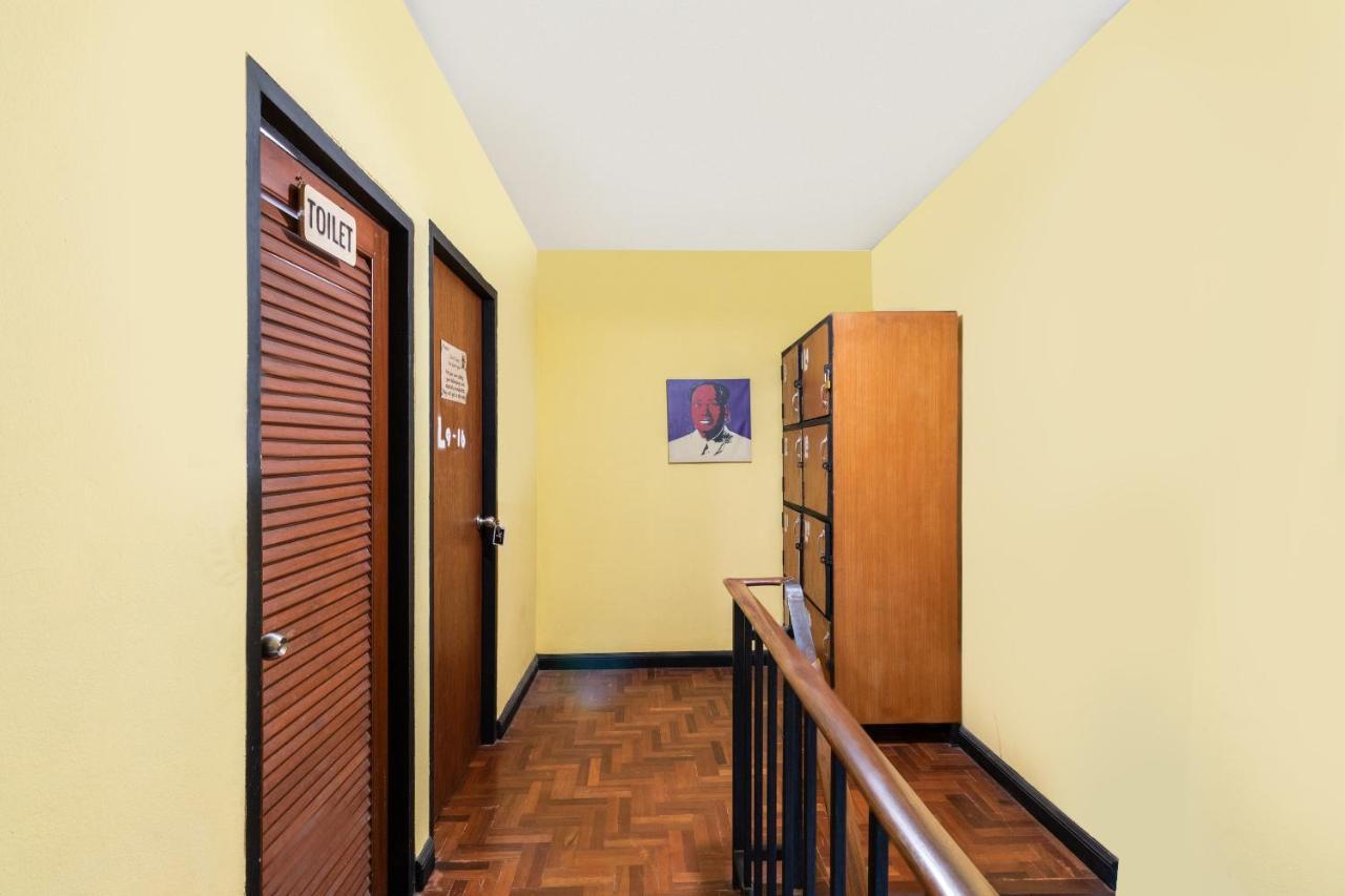 Oyo 677 Le Loftel Hostel Чиангмай Экстерьер фото